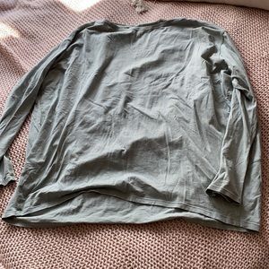 Lululemon back in action long sleeve